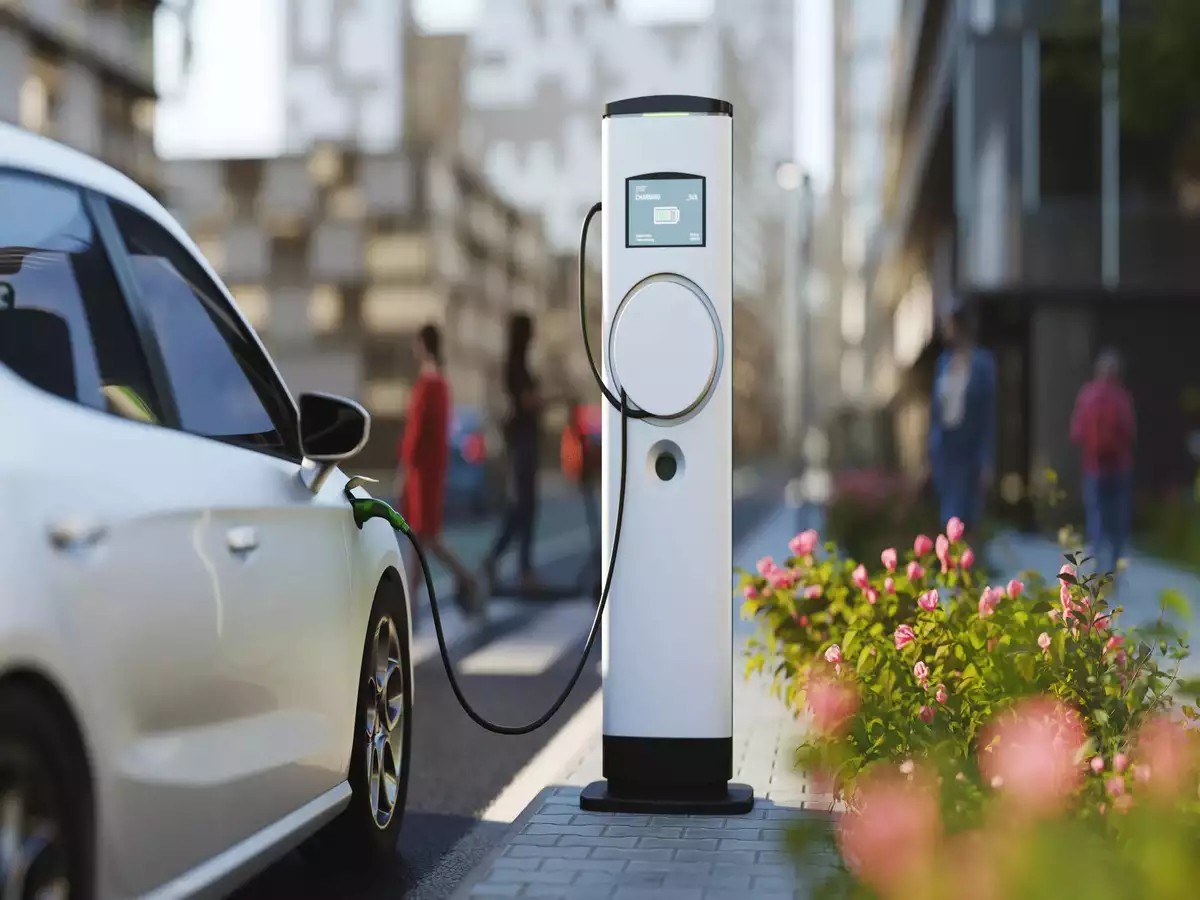 汽車充電樁廠家對比：產品優點與服務體驗上的選擇！