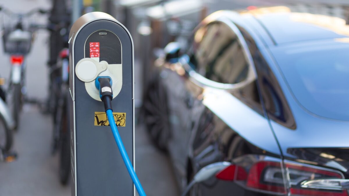 汽車充電樁生產(chǎn)廠家的選擇技巧與建議