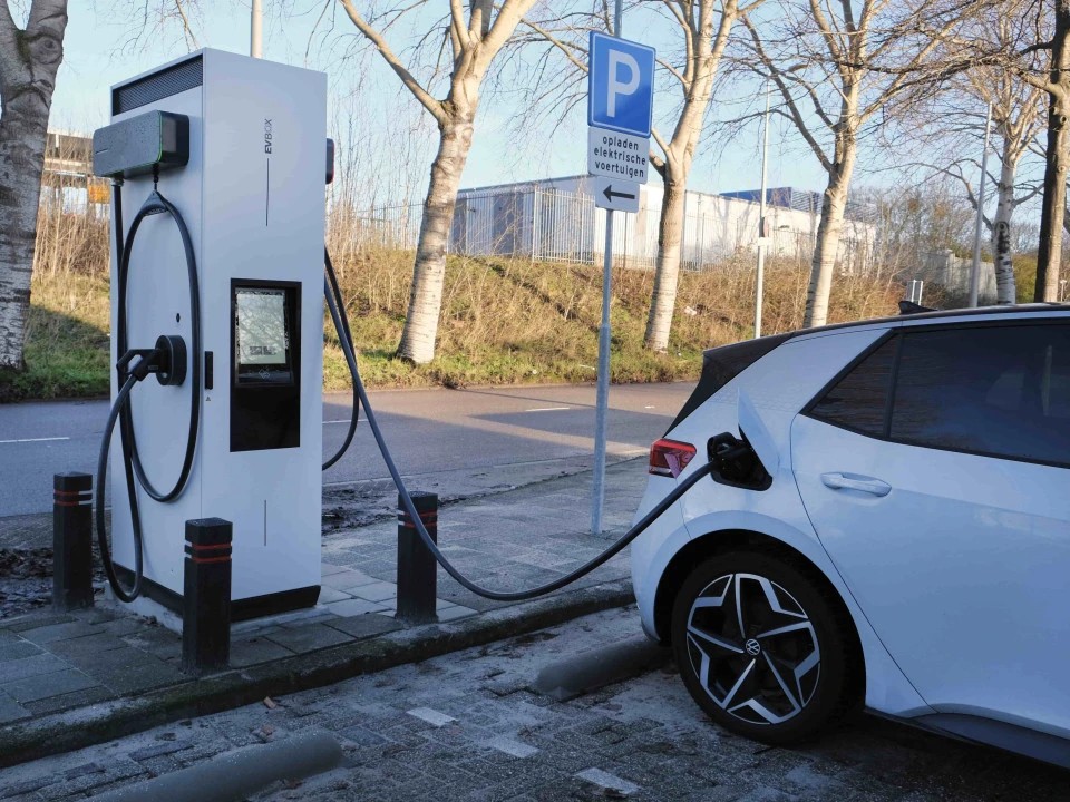 新能源充電樁安裝步驟：簡單易懂，輕松上手